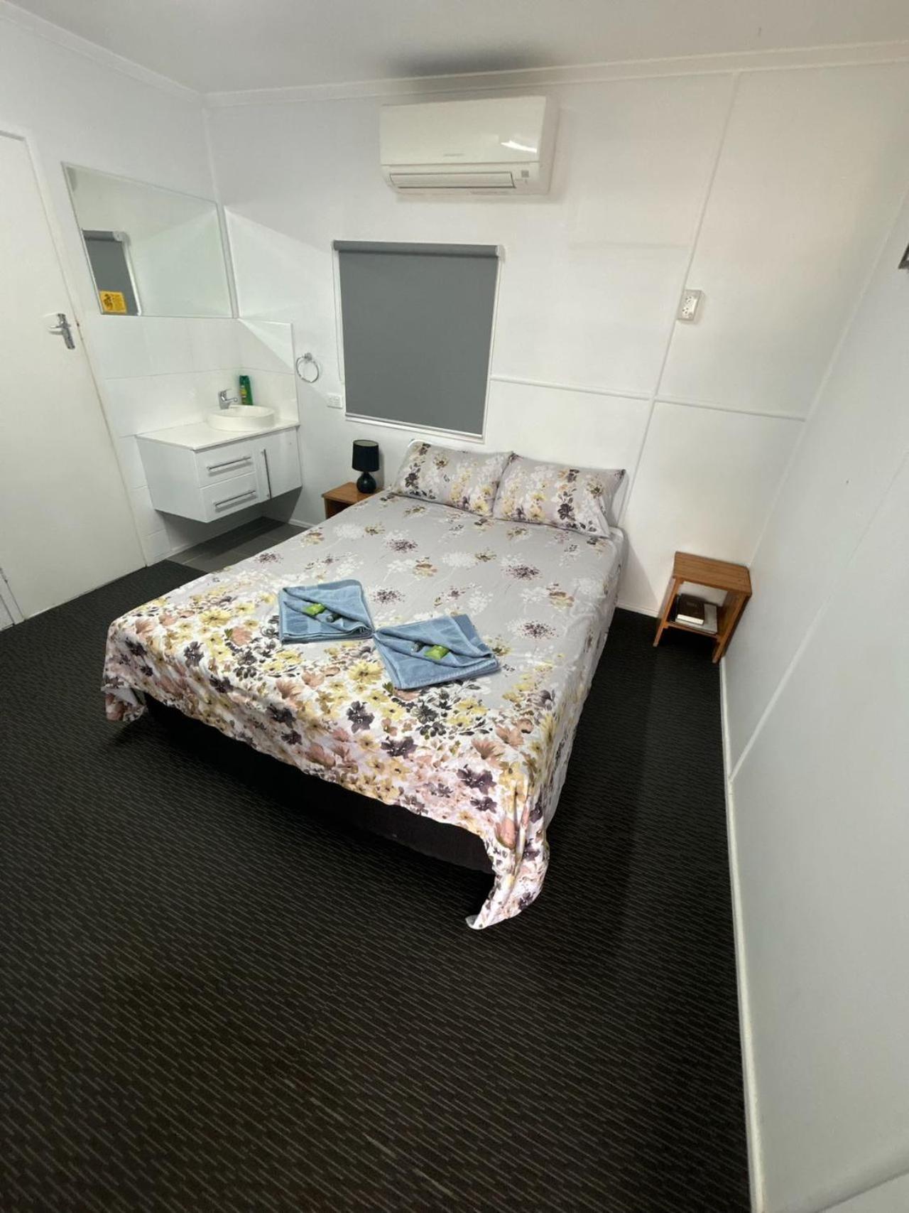 Injune Motel Bagian luar foto